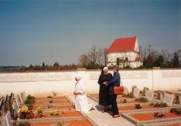 Sesterský hřbitov na Hradišti